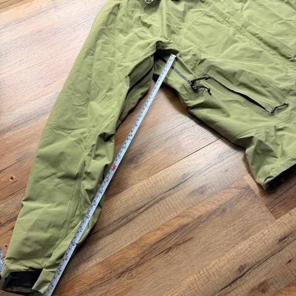 Mountain Hardwear Goretex Jacket Womens Size L/G Green Parka Hood - Picture 7 of 10